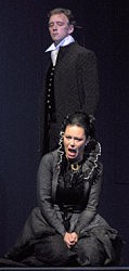Донна Анна — Карина Скжешевска, дон Оттавио — Роберт Питчер.
