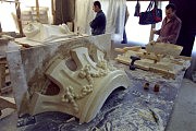 Вот такая сложная лепка украшала фасад