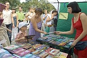 На книжной ярмарке
