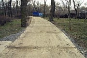 К месту стройки проложена бетонка