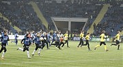 Воспитанники ДЮСШ «Черноморец» опробывают газон