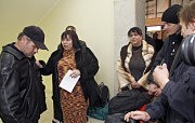 Н. Кламм (слева) и А. Муругова дают рекомендации экипажу судна «Немо»