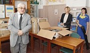 Директор Фонтанской общеобразовательной школы-интерната социальной реабилитации для мальчиков Вячеслав Баранов очень рад такому подарку