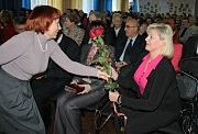 Награждение учителей-ветеранов