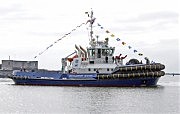 Новый буксир «Владимир Иванов» в акватории порта Южный