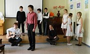 Фрагмент выступления группы театральной школы