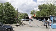 За воротами уже чужая охрана