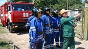 Дежурный подстанции «Эпсилон» проводит инструктаж по электробезопасности со спасателями