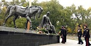 Вчера казаки Одесщины возложили цветы к памятнику Атаману Головатому