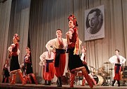 Танцует ансамбль «Сузiр’я» Одесского городского центра хореографического искусства
