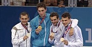 Одесский фехтовальщик Андрей Ягодка (второй слева)