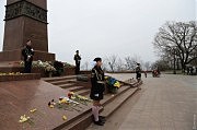Почетная вахта школьников на посту №1