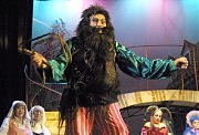 Андрей Гончар в роли Карабаса