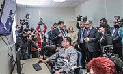 Глава ОГА Максим Степанов и председатель облсовета Анатолий Урбанский в кабинете телемедицины