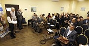 Тренинг открыли Александр Кощеев (с микрофоном) и Роберт Бонд