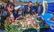 Макет территориальной громады, сделанный из колбасы, копченостей и сыра