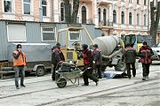 Деловито снуют рабочие