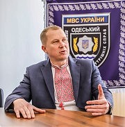 С ректором университета Вячеславом Аброськиным мы общались в Международный день вышиванки