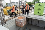 Строительство в разгаре