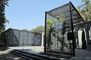 Мемориальный комплекс, посвященный памяти похороненных на Первом городском кладбище в Преображенском парке