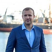 ВИТАЛИЙ САУТЁНКОВ