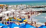 Отдых на платных пляжах не дешевый