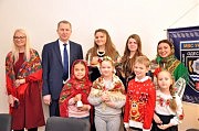 Рождественские колядки — это всегда весело