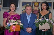 Елена Сурмели, генеральный консул Греции в Одессе Димитриос Х. Дохтсис и Елена Федько