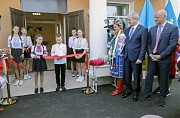 Право провести официальную церемонию открытия школы было поручено ее же ученикам