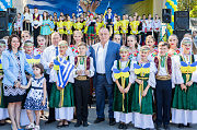 Детский праздник в поселке Сартана (Донецкая область)
